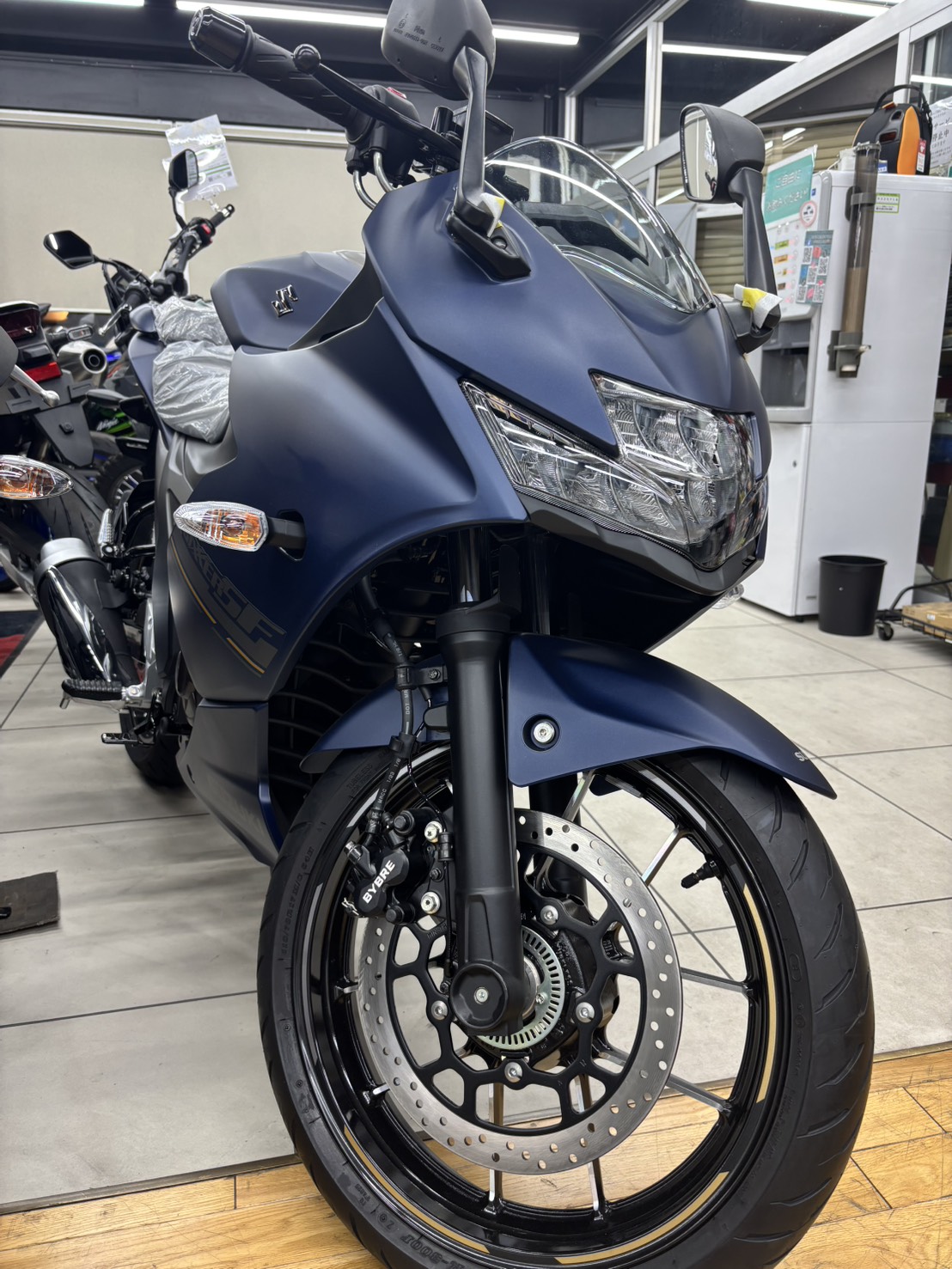 ジクサーSF250 / SUZUKI