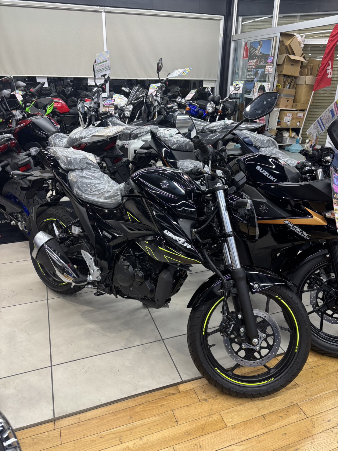 ジクサー150 / SUZUKI