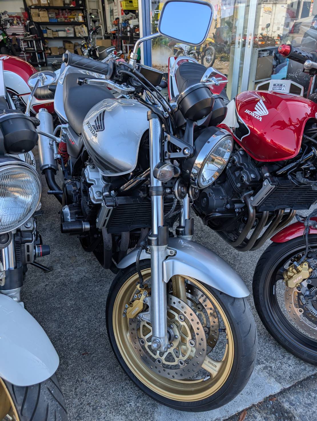 CB400SF　スペック3！