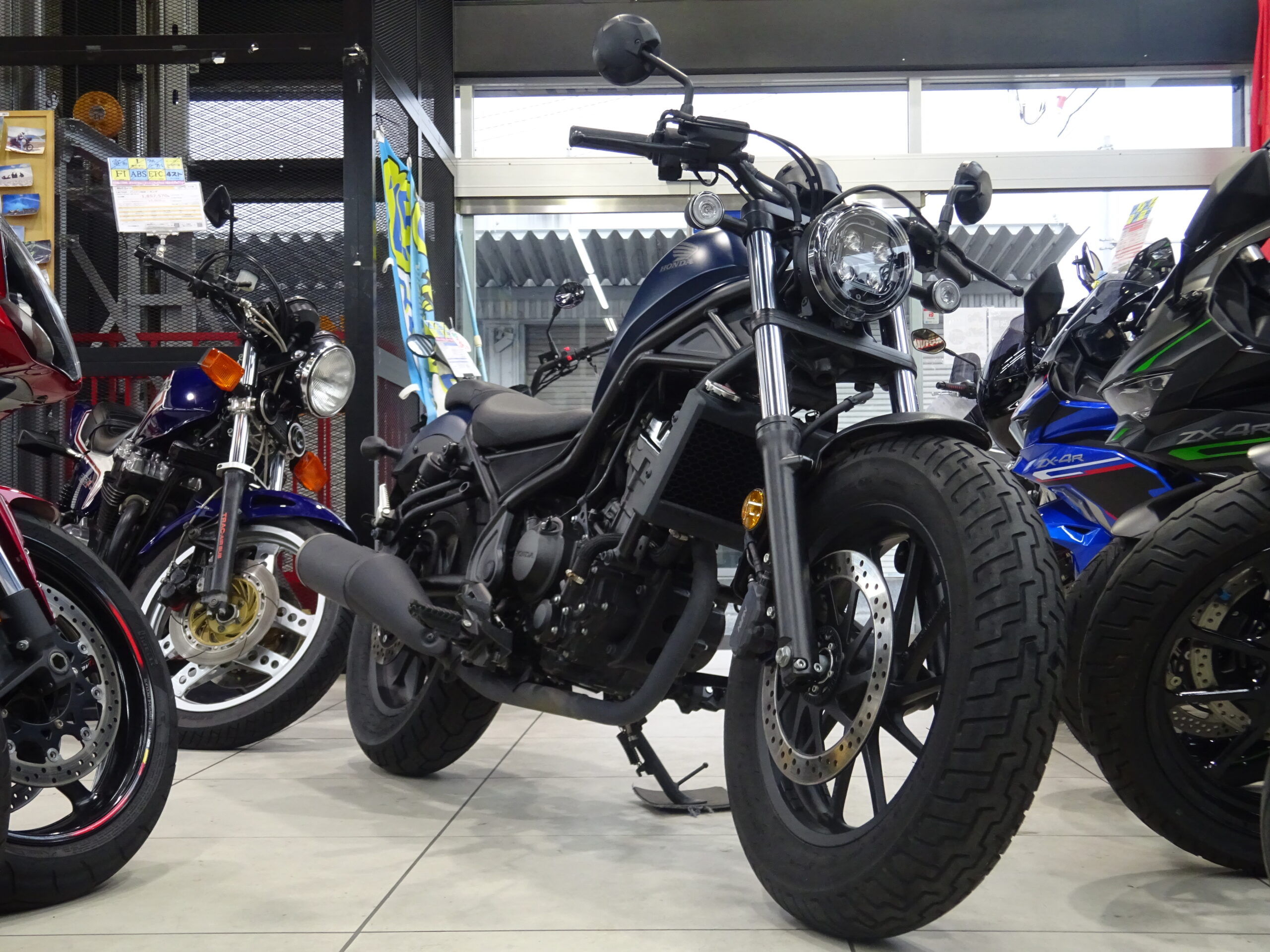 レブル250　ブルー入荷しました！！